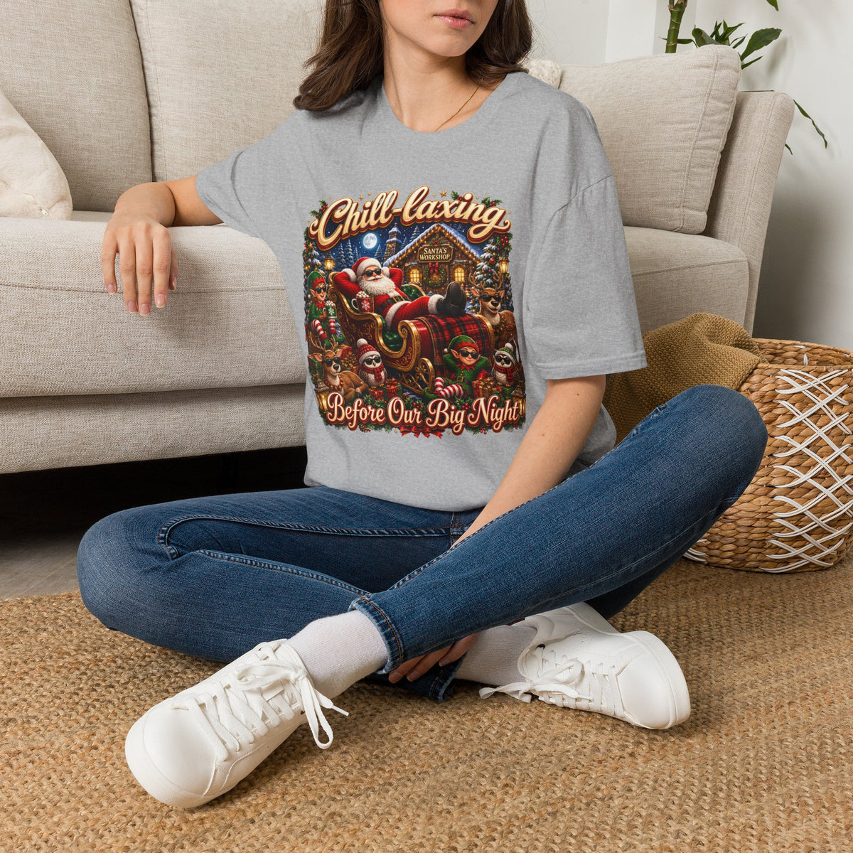 JUST CHILLIN SANTA Unisex Softstyle T-Shirt