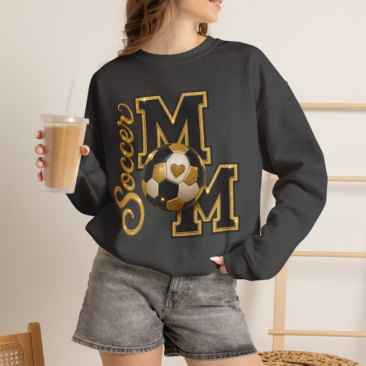 SOCCER MOM Unisex Heavy Blend™ Crewneck Sweatshirt
