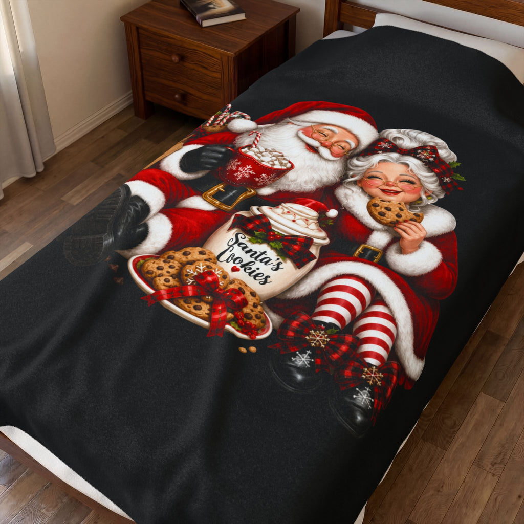SANTA & MRS. CLAUS Velveteen Plush Blanket