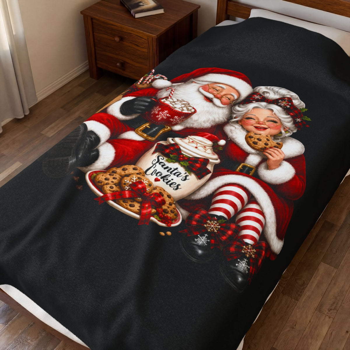 SANTA & MRS. CLAUS Velveteen Plush Blanket
