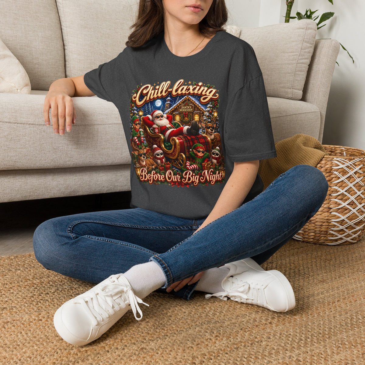JUST CHILLIN SANTA Unisex Softstyle T-Shirt